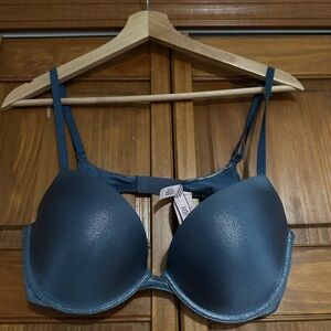 Victoria's Secret Shimmery Blue Push-Up T-Shirt Bra